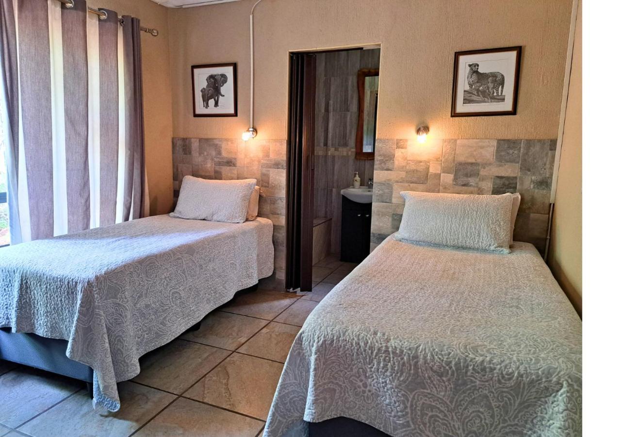 Villa Lion King Marloth Park Esterno foto