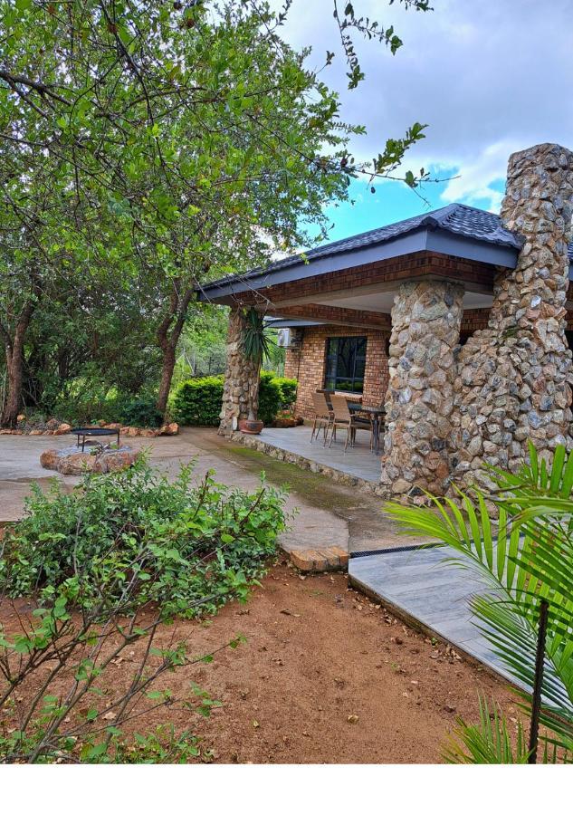 Villa Lion King Marloth Park Esterno foto
