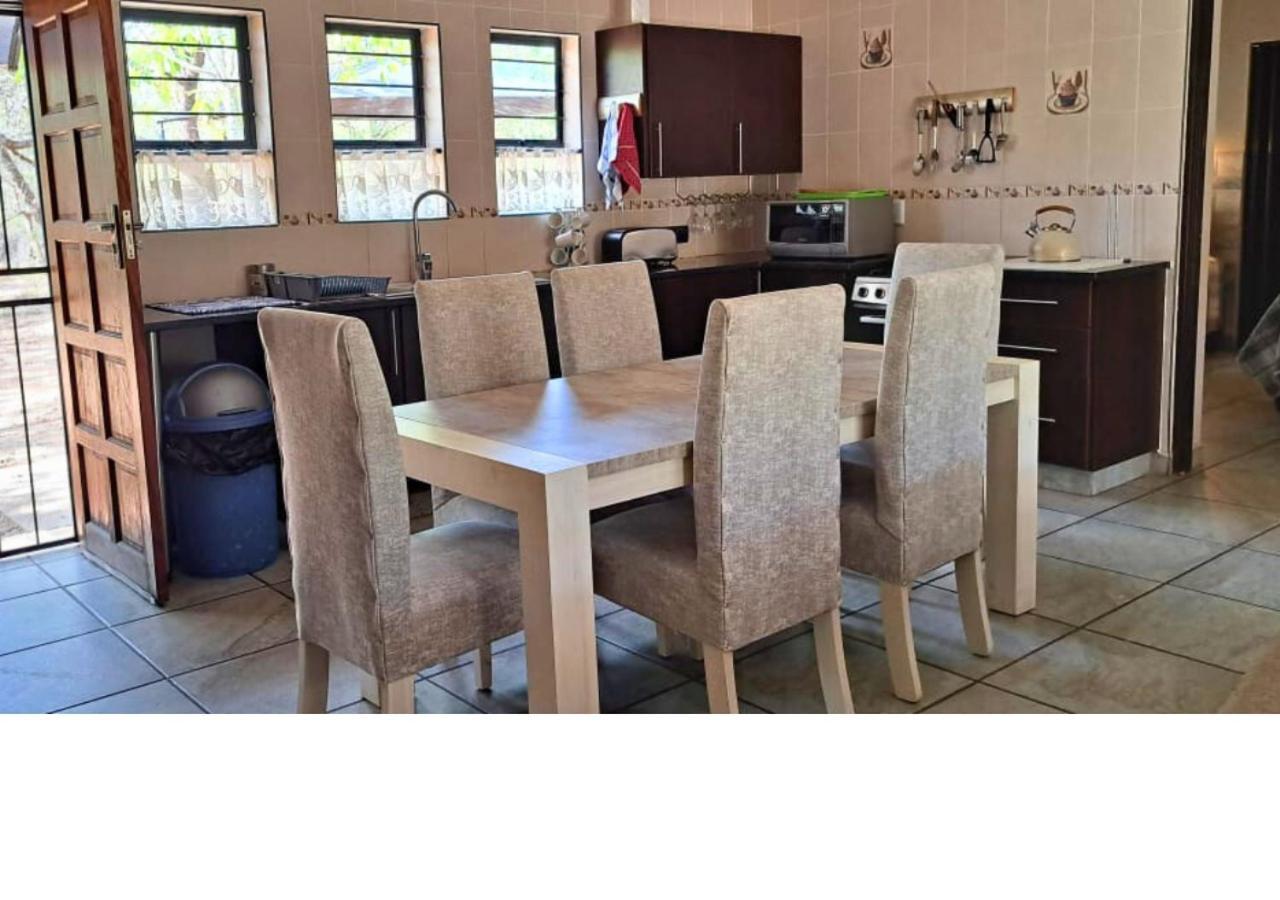 Villa Lion King Marloth Park Esterno foto